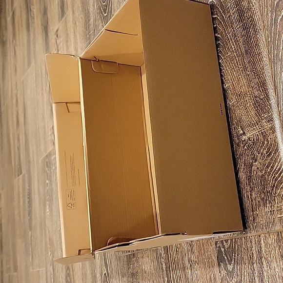 Empty UGG Box - Picture 4 of 4